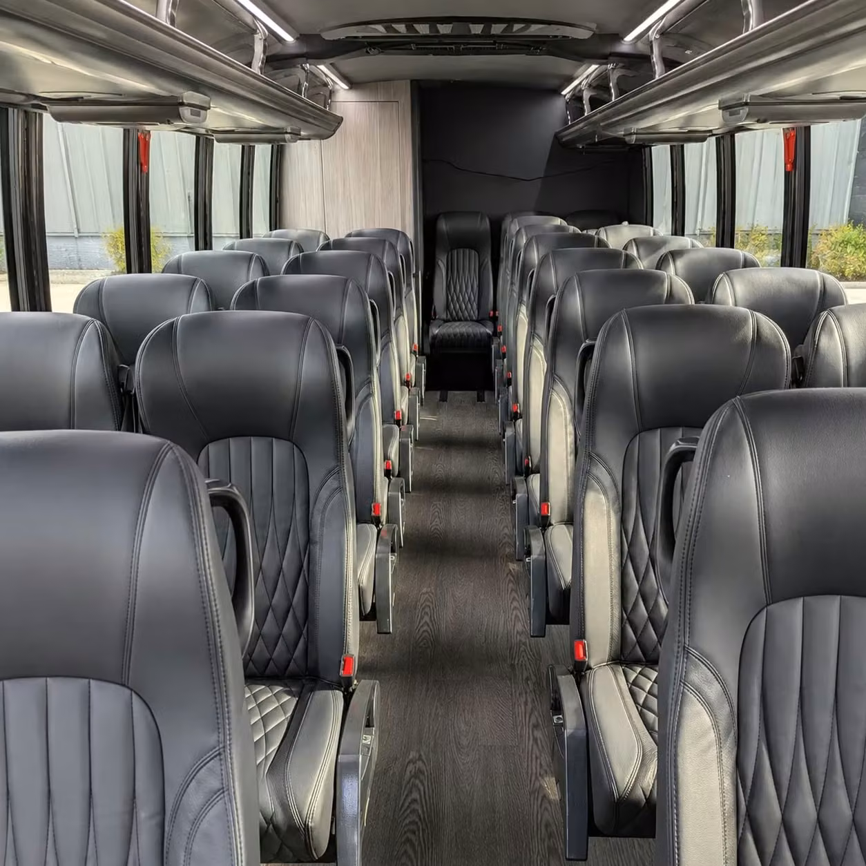 beaumont 25 passenger minibus rental