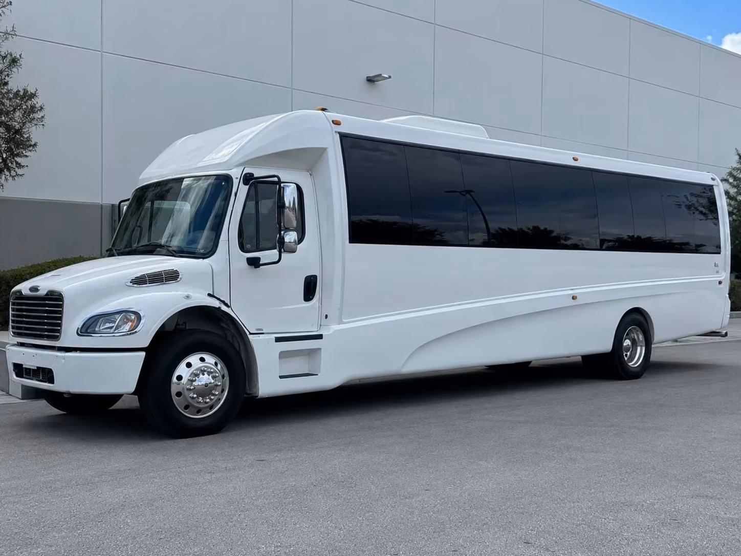 beaumont party bus rental